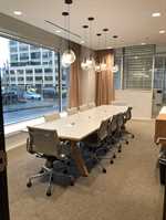 Large Conference Room (10 People)